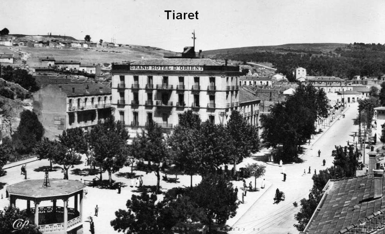 Tiaret - Kiosque 04.jpg
